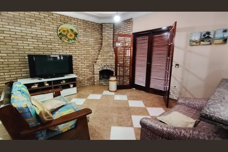 Sala de casa para alugar com 3 quartos, 255m² em Chácaras Ceres, Suzano