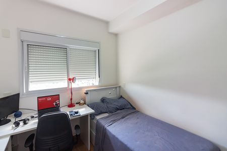 Quarto  de apartamento à venda com 1 quarto, 42m² em Umuarama, Osasco