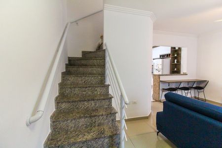 Casa de condomínio à venda com 78m², 3 quartos e 2 vagasSala