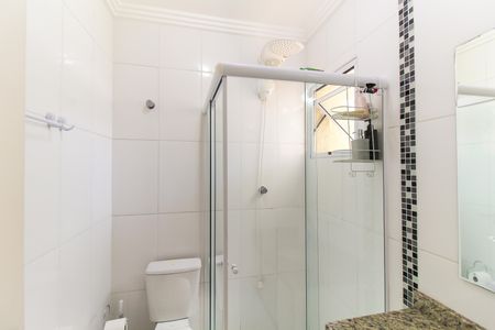 Casa de condomínio à venda com 78m², 3 quartos e 2 vagasBanheiro da Suíte