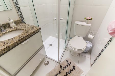 Casa de condomínio à venda com 78m², 3 quartos e 2 vagasBanheiro