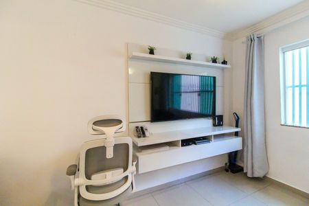 Casa de condomínio à venda com 78m², 3 quartos e 2 vagasSala