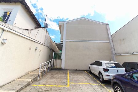 Casa de condomínio à venda com 78m², 3 quartos e 2 vagasEntrada