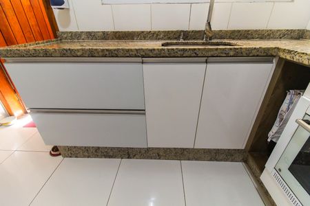 Casa de condomínio à venda com 78m², 3 quartos e 2 vagasCozinha