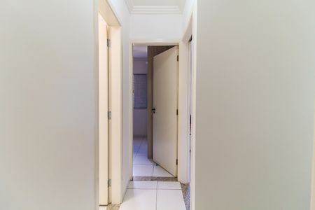 Casa de condomínio à venda com 78m², 3 quartos e 2 vagasHall