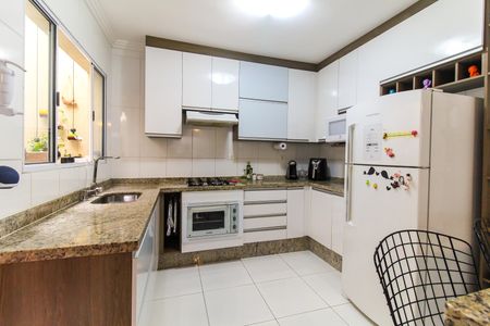 Casa de condomínio à venda com 78m², 3 quartos e 2 vagasCozinha