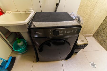 Casa de condomínio à venda com 78m², 3 quartos e 2 vagasÁrea de Serviço