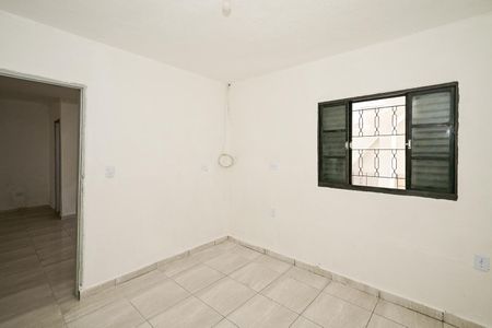 Quarto de casa para alugar com 1 quarto, 24m² em Jardim Maria Duarte, São Paulo