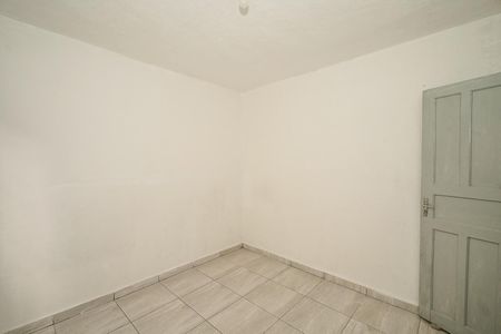 Quarto de casa para alugar com 1 quarto, 24m² em Jardim Maria Duarte, São Paulo