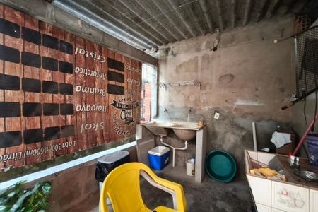 Casa à venda com 61m², 3 quartos e 4 vagasÁrea de Serviço