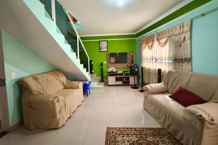 Casa à venda com 61m², 3 quartos e 4 vagasSala de Estar