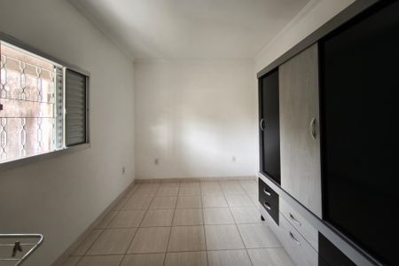 Casa à venda com 61m², 3 quartos e 4 vagasQuarto 2