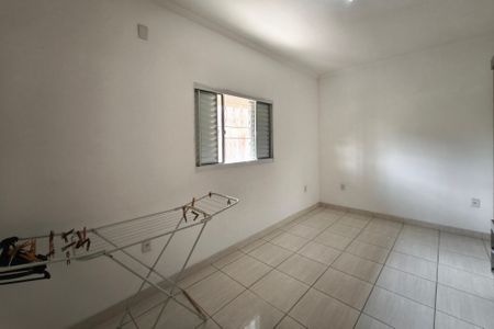 Casa à venda com 61m², 3 quartos e 4 vagasQuarto 2