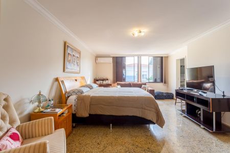 Casa à venda com 360m², 4 quartos e 4 vagas