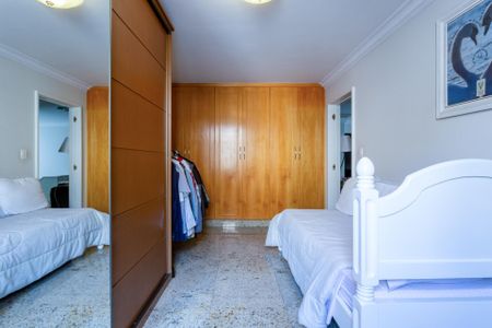 Casa à venda com 360m², 4 quartos e 4 vagas