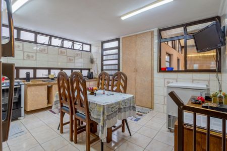 Casa à venda com 360m², 4 quartos e 4 vagas