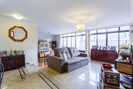 Casa à venda com 360m², 4 quartos e 4 vagas