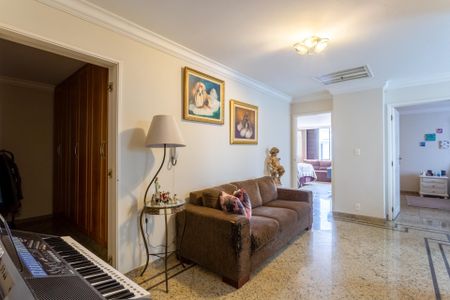 Casa à venda com 360m², 4 quartos e 4 vagas