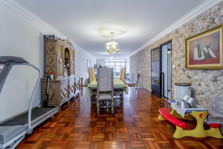 Casa à venda com 360m², 4 quartos e 4 vagas
