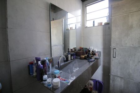 Apartamento para alugar com 76m², 2 quartos e sem vagaBanheiro da Suíte 2