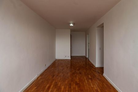 Apartamento para alugar com 90m², 2 quartos e 1 vaga Apartamento para alugar com 90m², 2 quartos e 1 vagaSala