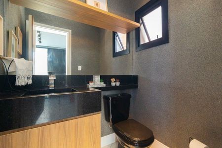 Casa de condomínio para alugar com 263m², 4 quartos e 4 vagasLavabo 