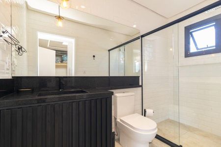 Casa de condomínio para alugar com 263m², 4 quartos e 4 vagasBanheiro 1