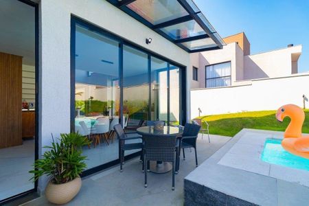 Casa de condomínio para alugar com 263m², 4 quartos e 4 vagasÁrea Comum 