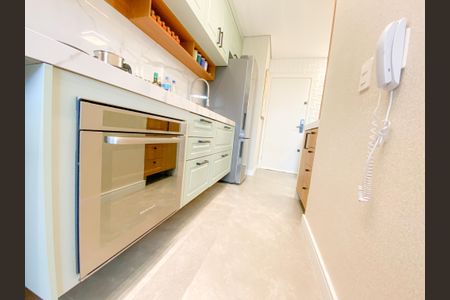 Apartamento à venda com 89m², 2 quartos e 2 vagasCozinha