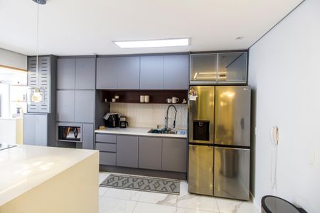 Apartamento para alugar com 100m², 2 quartos e 2 vagasCozinha