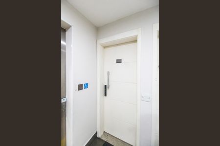 Apartamento para alugar com 100m², 2 quartos e 2 vagasEntrada