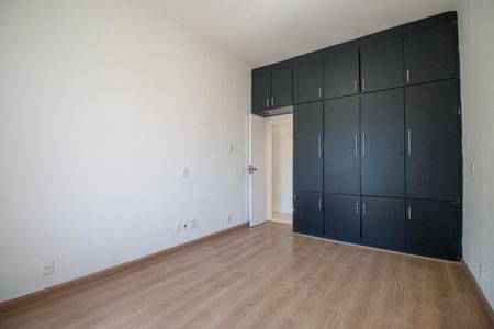 Apartamento à venda com 102m², 3 quartos e 1 vagaQuarto 2