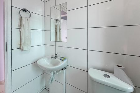 Apartamento à venda com 54m², 2 quartos e 1 vagaBanheiro Social