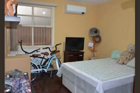 Casa à venda com 4 quartos, 220m² em São Francisco, Niterói