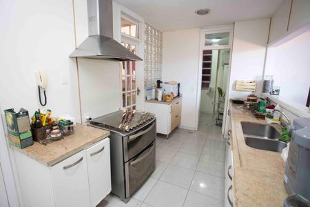 Apartamento à venda com 200m², 3 quartos e 1 vaga