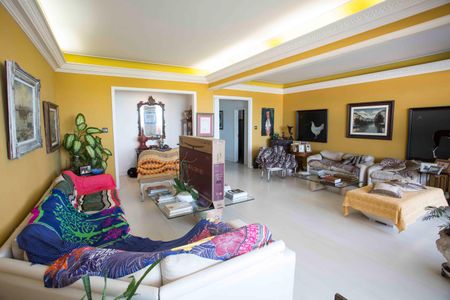 Apartamento à venda com 200m², 3 quartos e 1 vaga