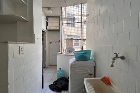 Apartamento à venda com 145m², 3 quartos e 1 vaga Apartamento à venda com 145m², 3 quartos e 1 vagaÁrea de Serviço