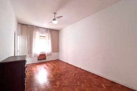 Apartamento à venda com 145m², 3 quartos e 1 vaga Apartamento à venda com 145m², 3 quartos e 1 vagaSuite