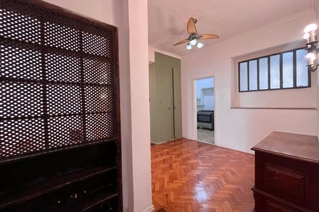 Sala 2 de apartamento para alugar com 3 quartos, 145m² em Copacabana, Rio de Janeiro