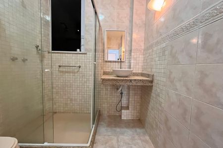 Apartamento à venda com 145m², 3 quartos e 1 vaga Apartamento à venda com 145m², 3 quartos e 1 vagaBanheiro social
