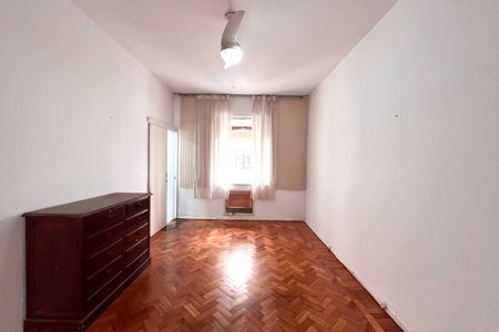 Apartamento à venda com 145m², 3 quartos e 1 vaga Apartamento à venda com 145m², 3 quartos e 1 vagaSuite