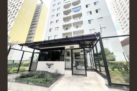 Apartamento para alugar com 66m², 2 quartos e 1 vagaFachada 