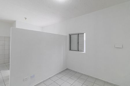 Quarto de casa para alugar com 1 quarto, 40m² em Jardim Pedro José Nunes, São Paulo
