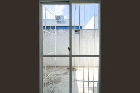 Casa para alugar com 70m², 1 quarto e 2 vagasCozinha e Área de Serviço