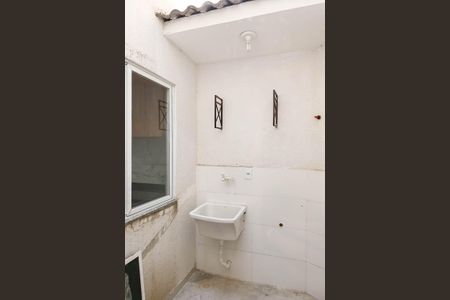 Casa para alugar com 70m², 1 quarto e 2 vagasCozinha e Área de Serviço