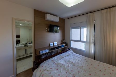 Apartamento à venda com 194m², 3 quartos e 3 vagasSuíte 1