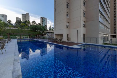 Apartamento à venda com 194m², 3 quartos e 3 vagasÁrea comum - Piscina