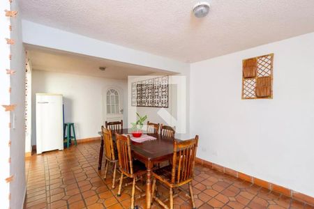 Casa à venda com 211m², 3 quartos e 3 vagasCozinha