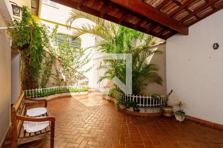 Casa à venda com 211m², 3 quartos e 3 vagasÁrea externa