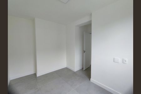 Quarto 1 de apartamento para alugar com 2 quartos, 48m² em Recreio dos Bandeirantes, Rio de Janeiro